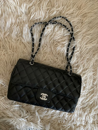 Women’s handbag leather