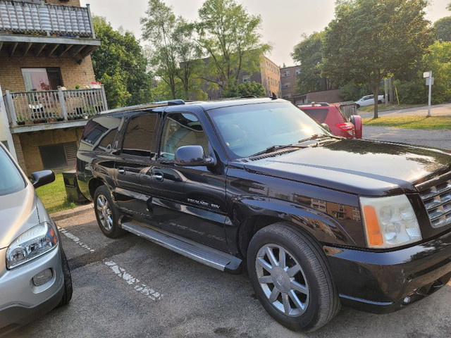 Cadillac Escalade, Platinum ESV Fully Loaded..! in Cars & Trucks in City of Toronto - Image 3
