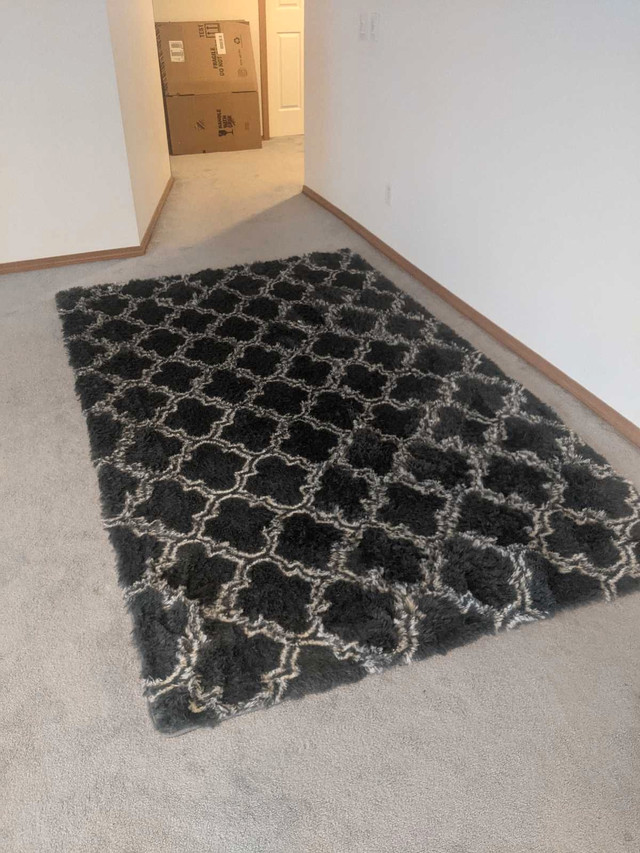 Black and white area rug  in Rugs, Carpets & Runners in Calgary