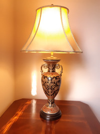 Bombay Gilded Porcelain Lamp - Greek Amphora Style