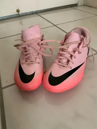 FS: Nike kids soccer cleats size 1 $20, View more