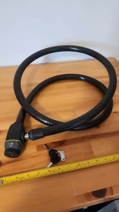 Heavy duty cable lock intended for motorcycles. Can be used on either motorcycles or bicycles for ex...