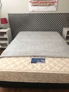 Queen size mattress & iron bed frame in Beds & Mattresses in Penticton - Image 2