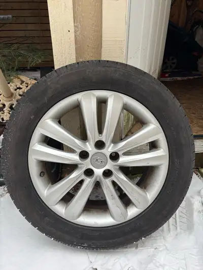 2013 Hyundai Tucson wheel package 225/55R18. All season Rockblade tires with limited trim level rims...