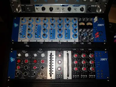 - API 500 series vpr 10 space module rack with link mod and power supply, both in perfect condition...
