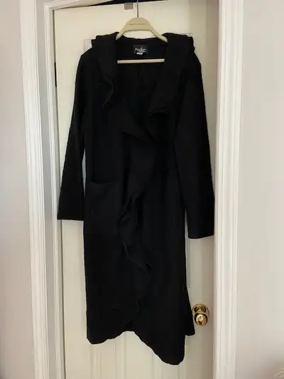 Black Belissima 100% wool sweater size XL, View more
