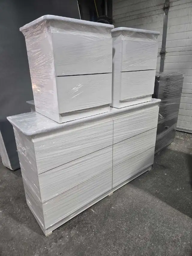 Modern Wooden Dresser – Stylish Storage Solution for Bedroom in Dressers & Wardrobes in Oakville / Halton Region - Image 2