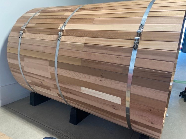 Door Crasher Sale! WOW! New Red Cedar Saunas - Free Delivery LN in Hot Tubs & Pools in London - Image 4