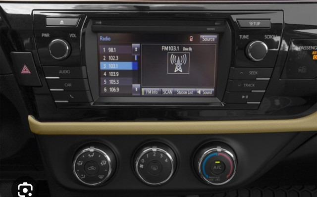 2014, 2015 Toyota Corolla touchscreen Bluetooth radio in Audio & GPS in City of Toronto - Image 2