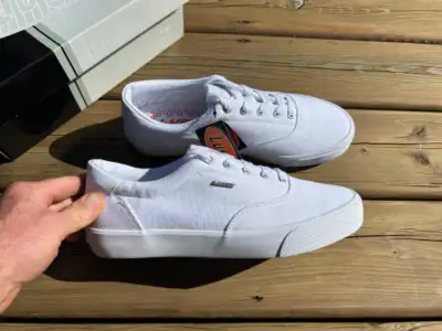 BRAND NEW Lugz white shoes Men 9.5 US - Brand new, unused, still in the box - Sold from a smoke-free...