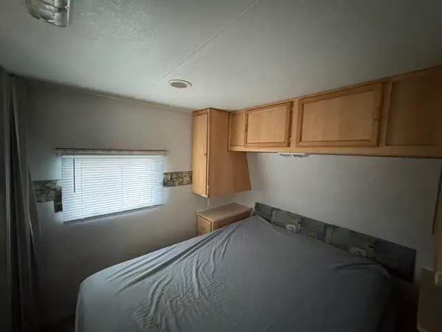 2001 Fleetwood Terry 27H 28ft Travel Trailer – Ready to Go in Travel Trailers & Campers in Kelowna - Image 6