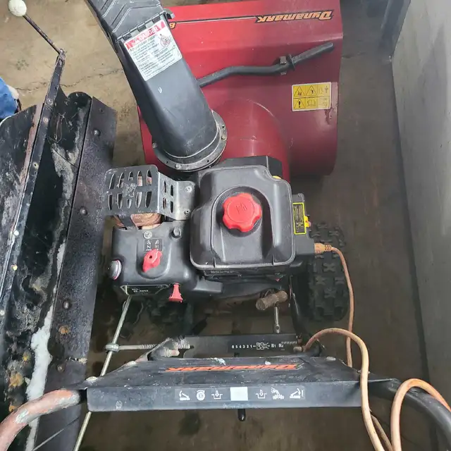 Snowblower in Snowblowers in Oakville / Halton Region - Image 4
