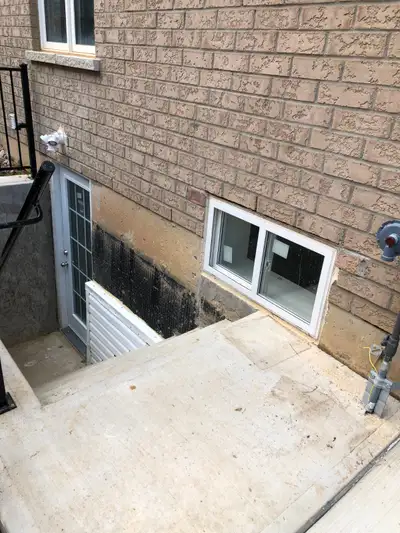 2 bedroom 1 Bathroom basement apartment for rent in Brampton North. Standard bedrooms for only $1650...