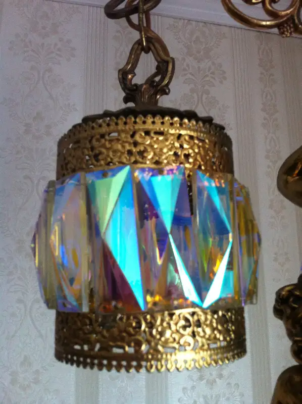 chandelier antique/vintage crystal in Indoor Lighting & Fans in Laval / North Shore - Image 5