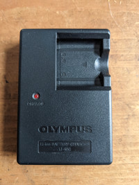 Olympus LI-40C battery charger