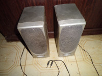 Set of 2 Computer Speakers