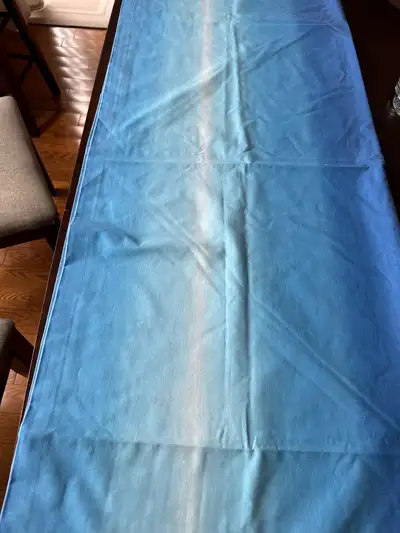 Rideaux fait par couturière : 2 panneaux doublés de 41” x 71 ”