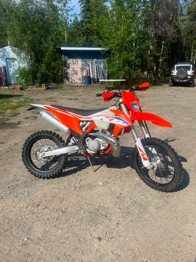 Lightly ridden only 13 hrs and 234 km asking $9200.00