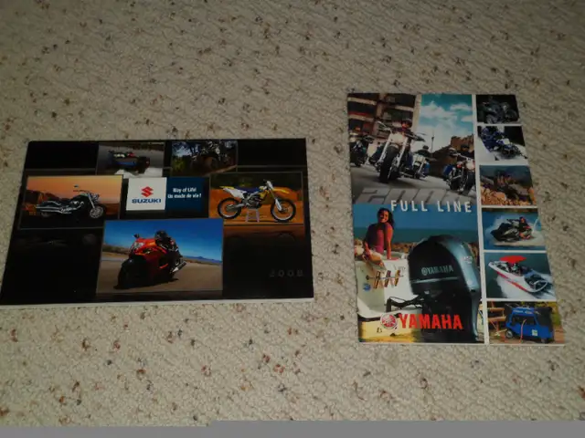 Lot of Vintage 2000's Yamaha Motorcycles color brochures in Arts & Collectibles in Markham / York Region - Image 8