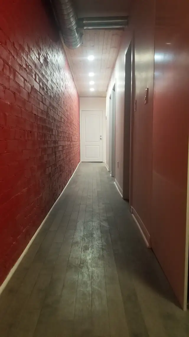 3 Bedroom, 2 Bathroom Unit for Rent on Bloor St.