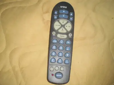 RCA - Universal remote - 3 device - CRCR351, View more