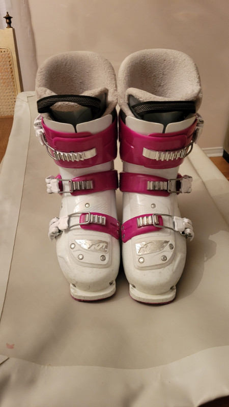 Ski boots 24-25 Nordica 290mm in Ski in Mississauga / Peel Region