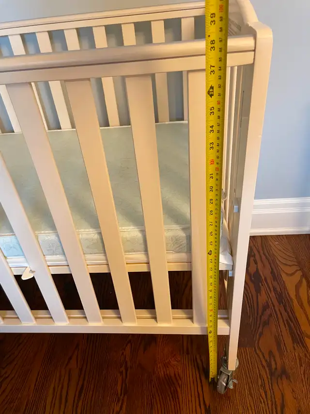 Mini Portable foldable baby crib in Cribs in City of Toronto - Image 8