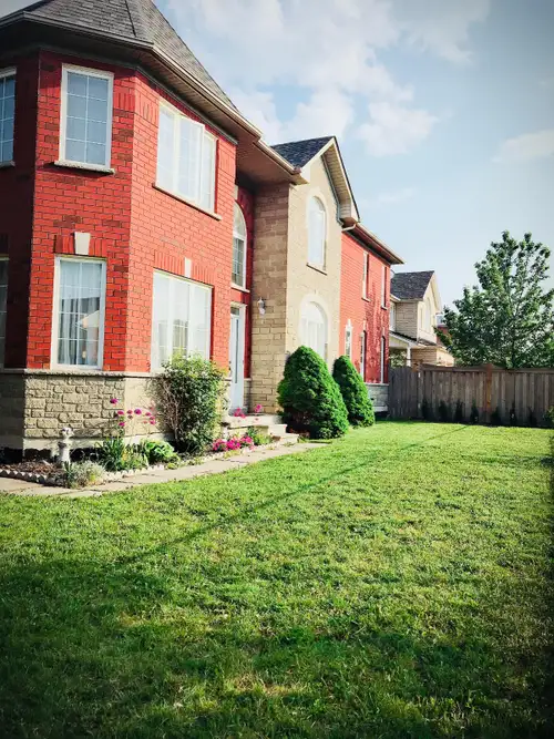 Prime location near Squareone(Hurontario and Eglinton- Boardwalk Dr) 2 Brd 1 bath basement available...
