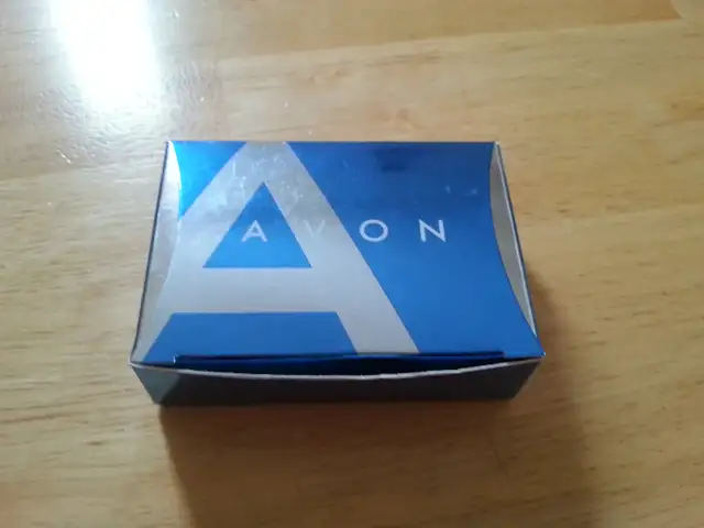 Avon "Shell Illusion Gift Set"62864365598595122
