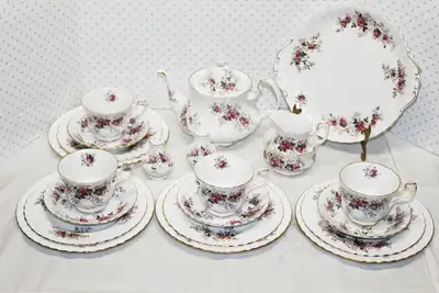 Royal Albert Lavender Rose Dinner Set, 27 Pieces with Teapot, View more