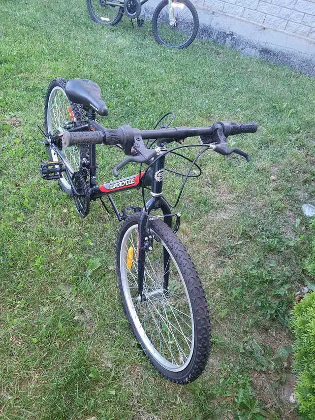 Supercycle Surge 24 inch Bike in Kids in Windsor Region - Image 3