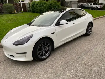  2021 Tesla model 3 SR plus