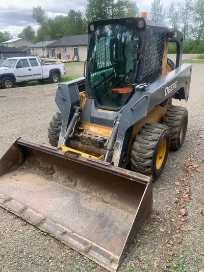2011 326d. 7500hrs 3 attachments. Forks bucket and snow pusher. Call or text 250-996-3411
