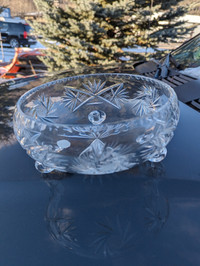 Beautiful crystal glass fruit bowl