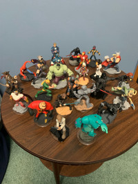 25 Disney Infintiy Figures with 14 Power Discs and 5 Playsets