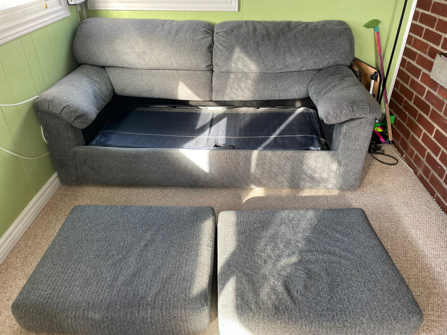 Sofa bed in Couches & Futons in Kingston - Image 2
