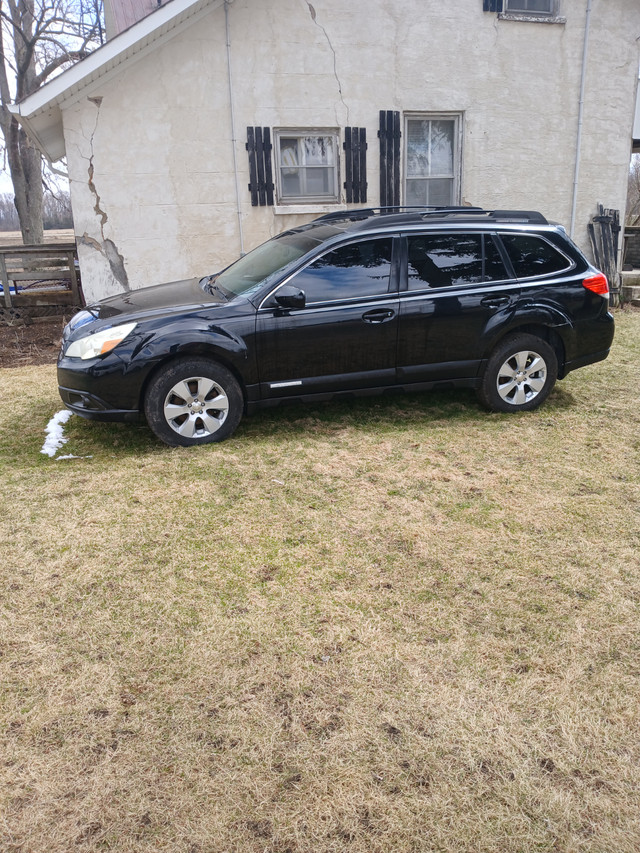 2011 Subaru Outback 3.6R in Cars & Trucks in Woodstock
