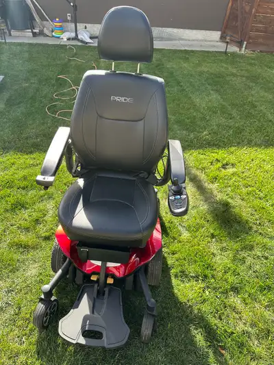 Pride Mobility Jazzy 2 Air, Power Elevating Scooter. Seat can elevate 12 inches quickly for addition...