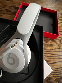 Beats by Dr. Dre EP A1746 Headphones - White