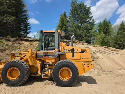 Case 621C with micheline tires, 2.5 yard gravel bucket, 4 yard snow bucket, 12' power angle plow, 12...
