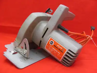 Vintage BLACK & DECKER Circular Saw. 7-1/4" 1-1/4 HP. #7305 Queen and Bathurst [ickup.