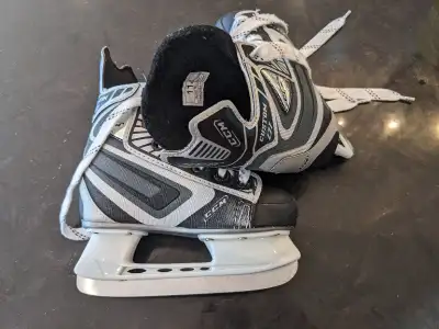 CCM Custom 01 youth skates, View more