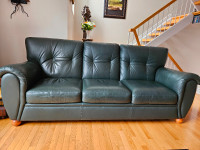 Sofa en cuir 3 places vert forêt en très bonne condition