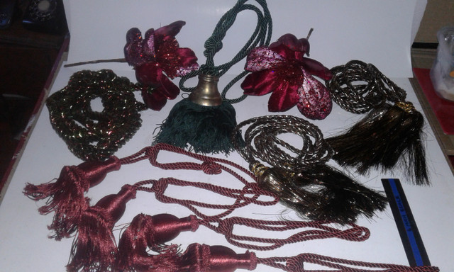 TASSEL ROPE TIE BACKS, WHIMSICAL-DECORATOR , 7 PCS & EXTRA PCS in Holiday, Event & Seasonal in Kitchener / Waterloo