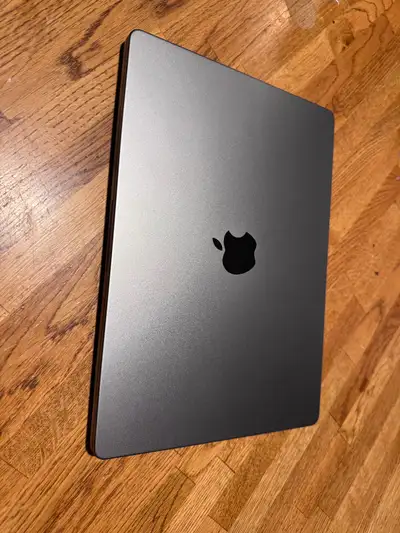 MacBook Pro 14 - M1 Pro/16GB/1TB - Applecare+, View more