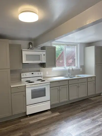 Room For Rent Available Now