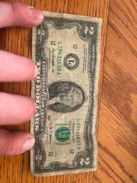 Rare 2 dollar 1976 2 dollar american bill, cool 1 dollar can bil