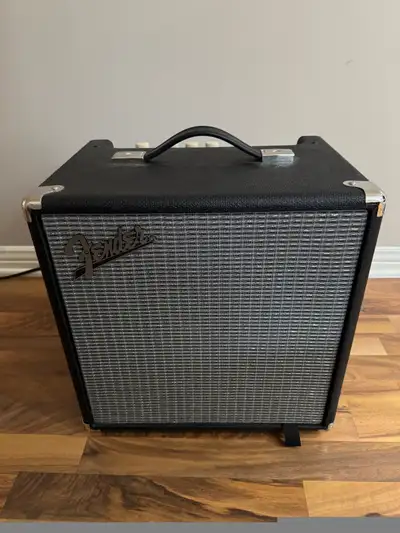 Fender Rumble 25 - bass amp, View more