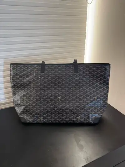 Goyard Artois tote bag in black GM size (large). Never used, perfect brand new condition. 1:1 Downto...