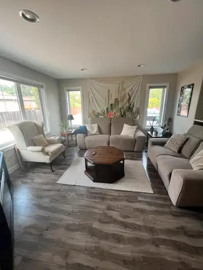1201 ST ANNE'S - 3BED, 3.5BATH, OPEN CONCEPT TOWNHOUSE